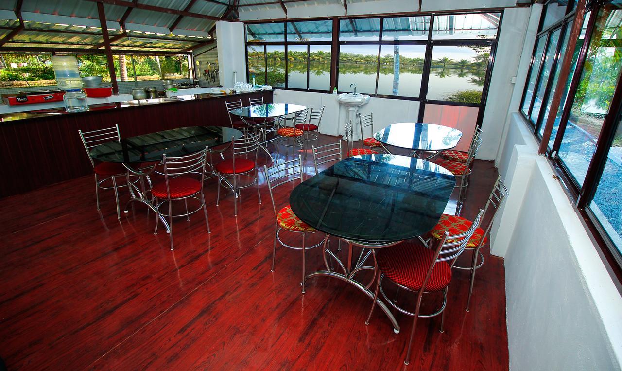 Munroe Island Lake Resort Mundrothuruth Dış mekan fotoğraf